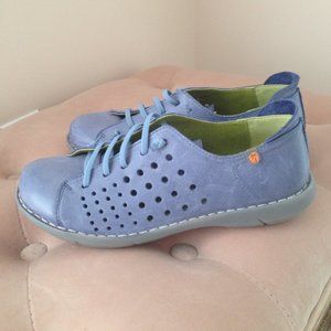 Jungla leather laced blue shoes Spain size 38-US 8